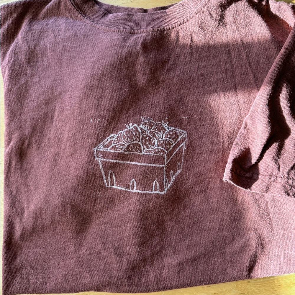 Berry Basket Graphic T-Shirt